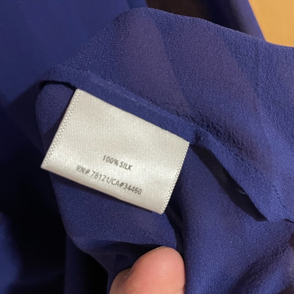 #187- EILEEN FISHER-PM 100% Silk sheer Long Sleeve Button Front - Picture 4 of 4